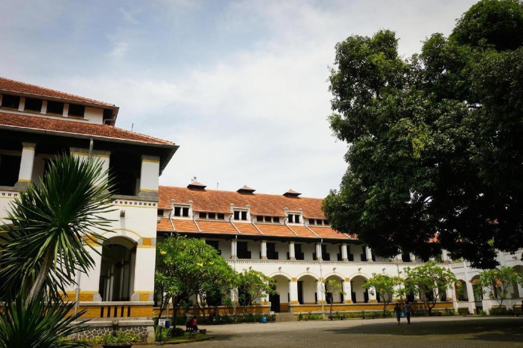 Hotel Grandhika Pemuda Semarang Buitenkant foto