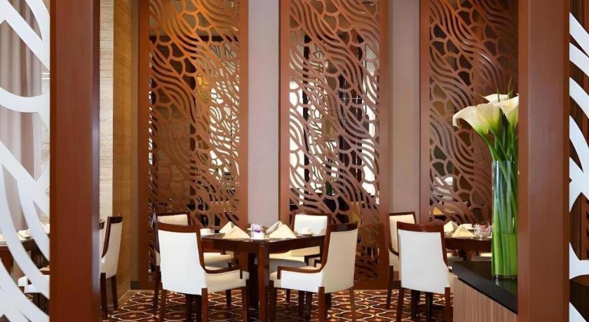Hotel Grandhika Pemuda Semarang Buitenkant foto
