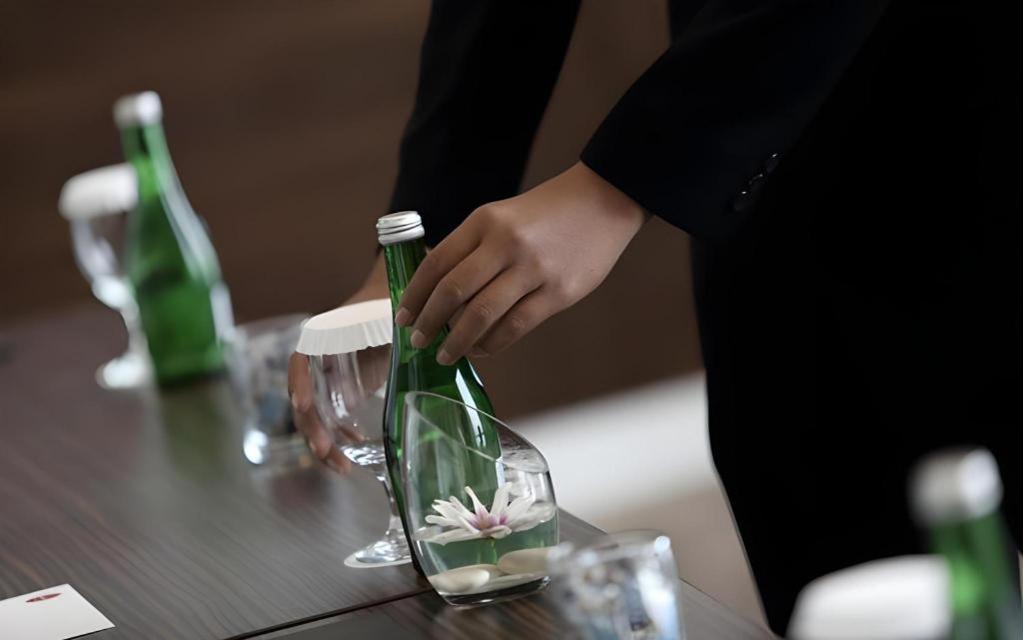 Hotel Grandhika Pemuda Semarang Buitenkant foto