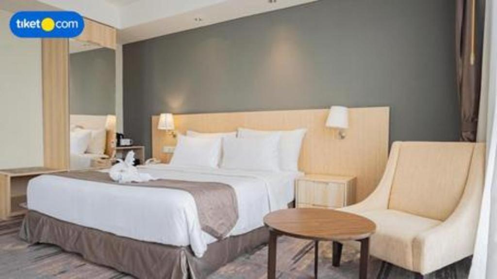 Hotel Grandhika Pemuda Semarang Buitenkant foto