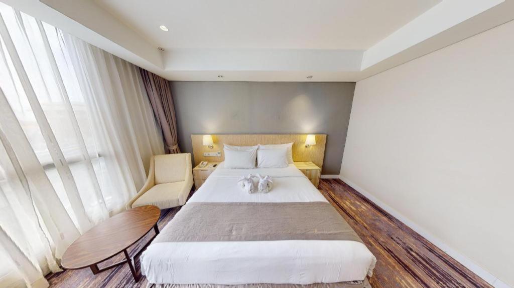 Hotel Grandhika Pemuda Semarang Buitenkant foto