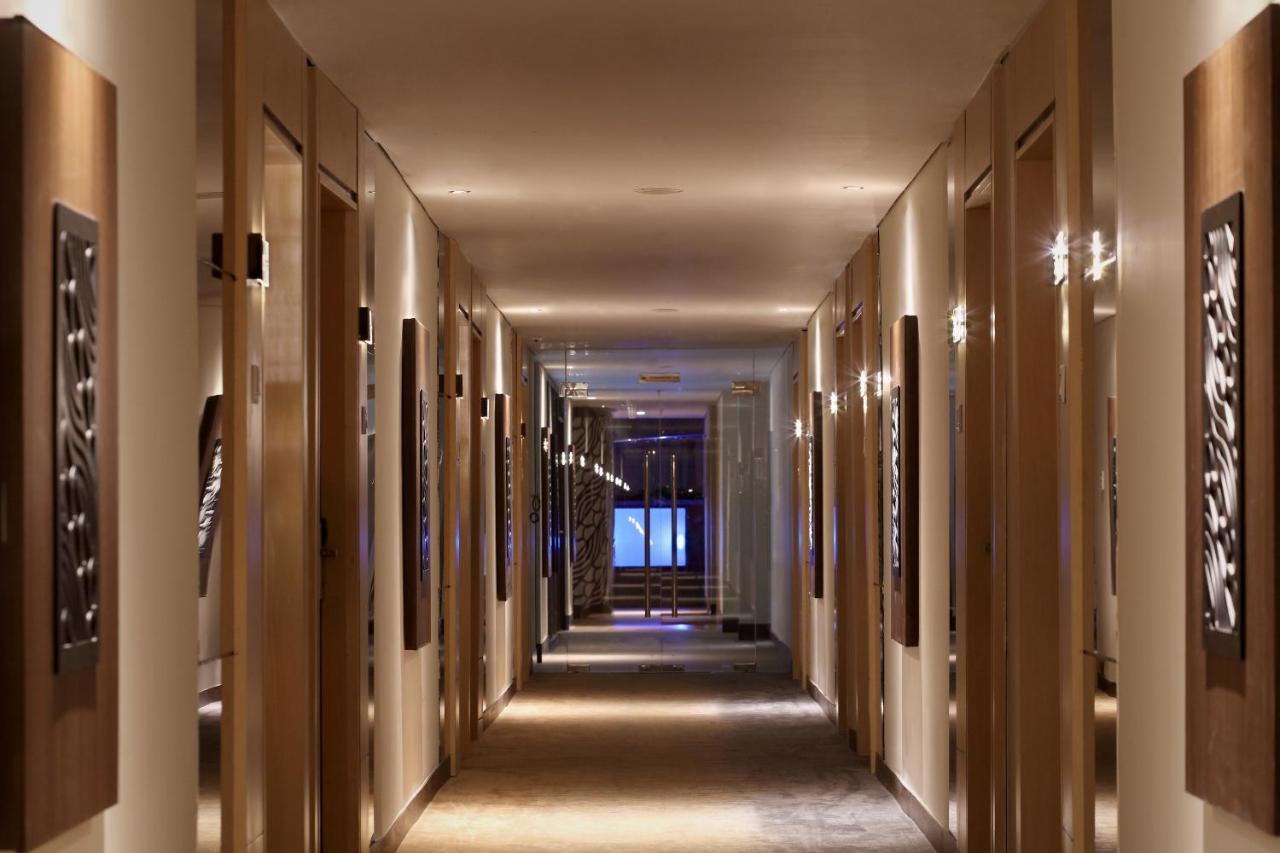 Hotel Grandhika Pemuda Semarang Buitenkant foto
