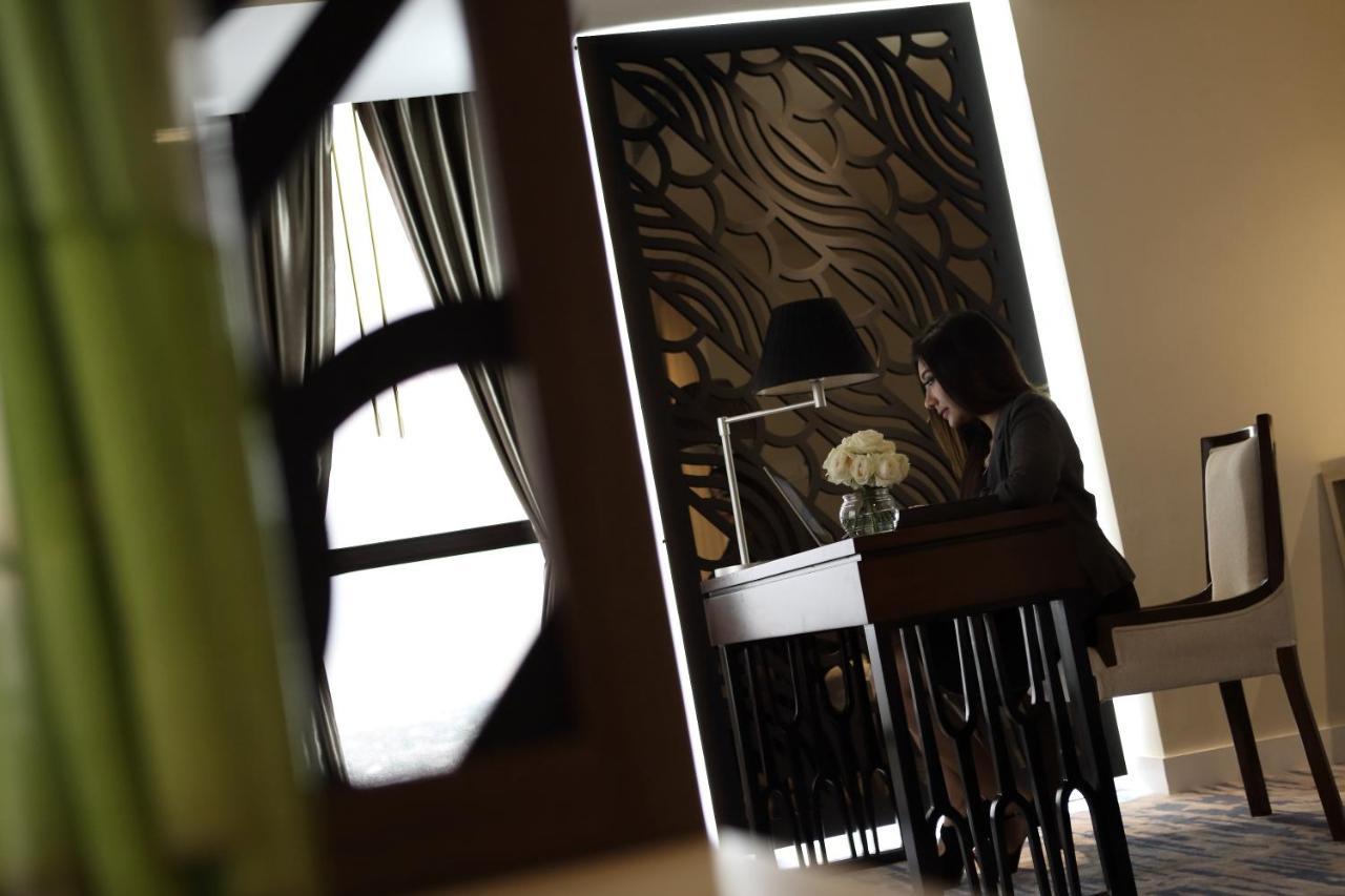 Hotel Grandhika Pemuda Semarang Buitenkant foto